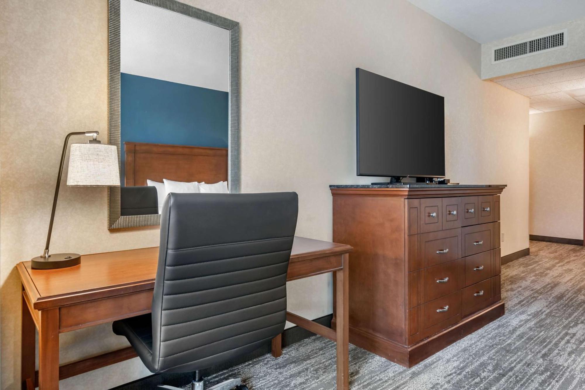 Drury Plaza Hotel Valdosta Kültér fotó