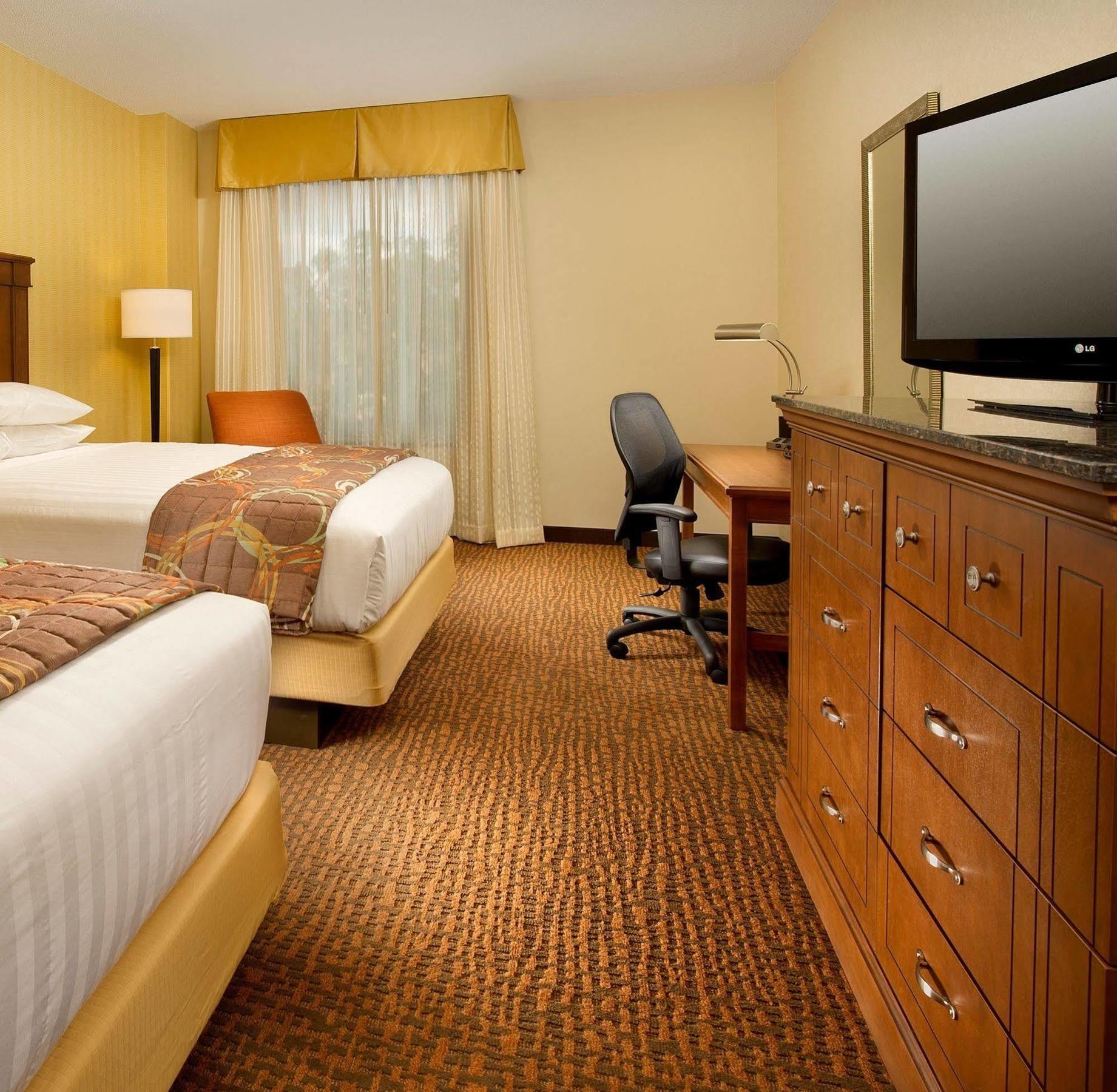Drury Plaza Hotel Valdosta Kültér fotó